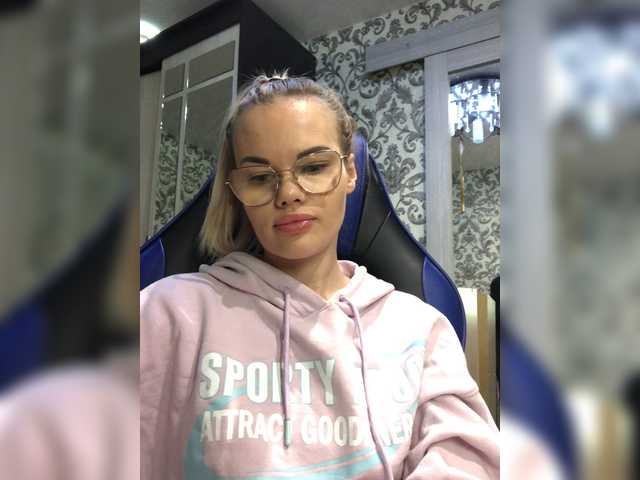 -ollia- live cam on BongaCams