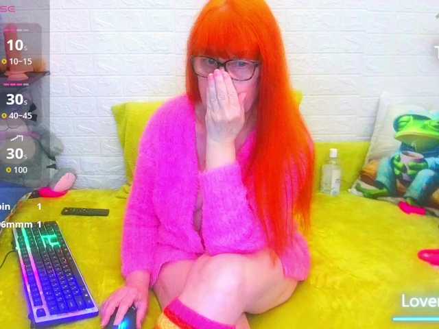 FoxyMature's BongaCams show and profile