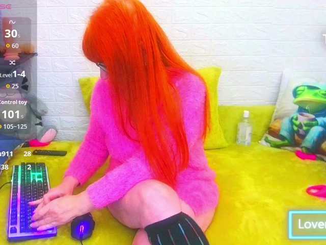 FoxyMature's BongaCams show and profile