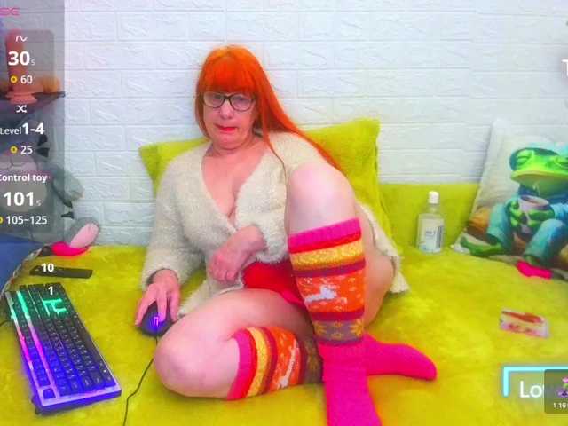 FoxyMature's BongaCams show and profile