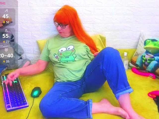 FoxyMature live cam on BongaCams