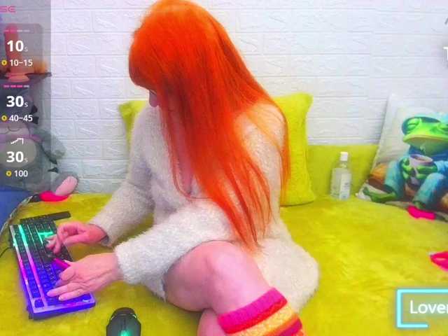 FoxyMature's BongaCams show and profile