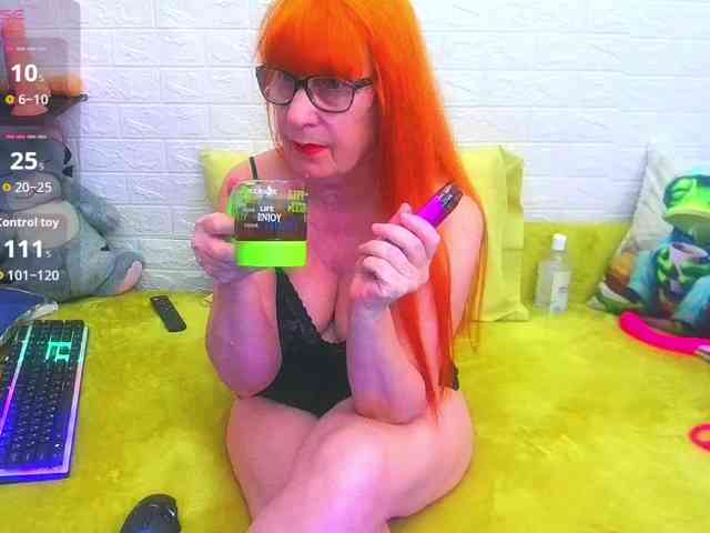 FoxyMature