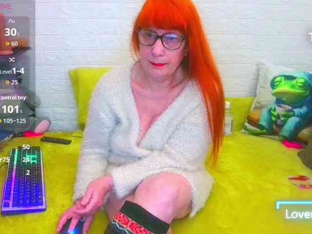 FoxyMature Live Webcam on BongaCams