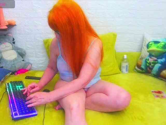 FoxyMature webcam