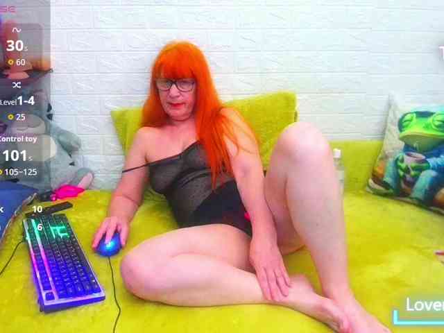 FoxyMature webcam