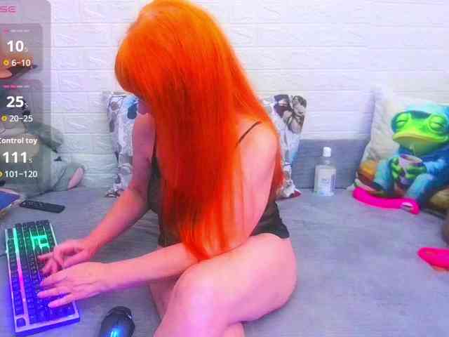 FoxyMature webcam