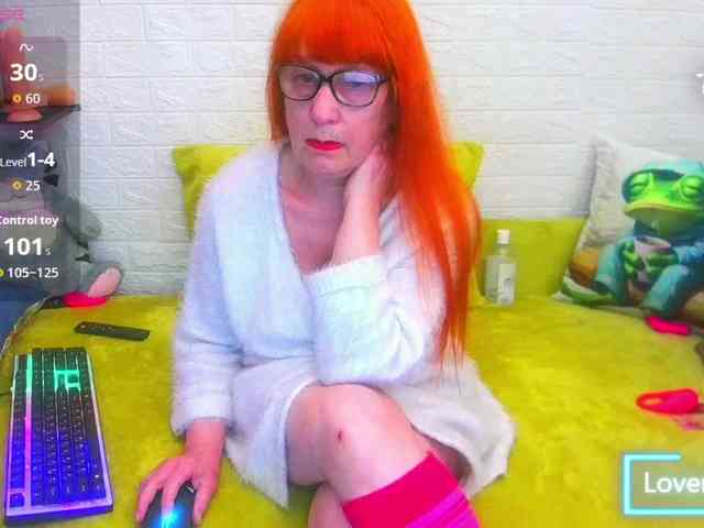 FoxyMature webcam