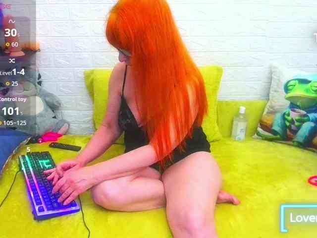 FoxyMature webcam