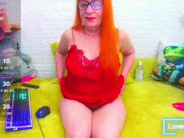FoxyMature webcam