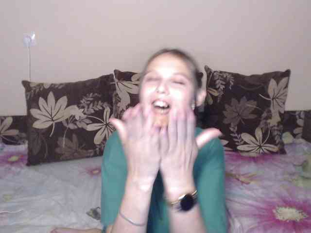 NikaFlameFox webcam