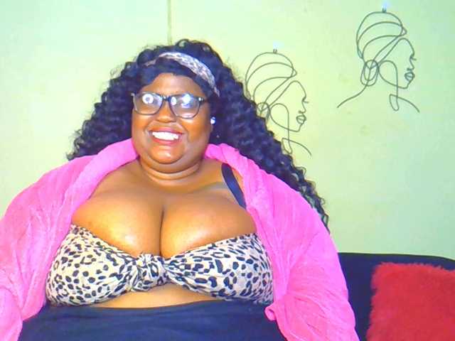 BellyGoddess live webcam show
