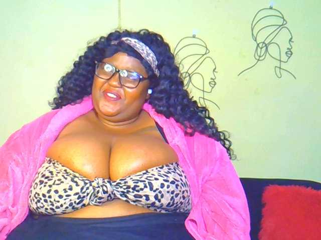 BellyGoddess live webcam show