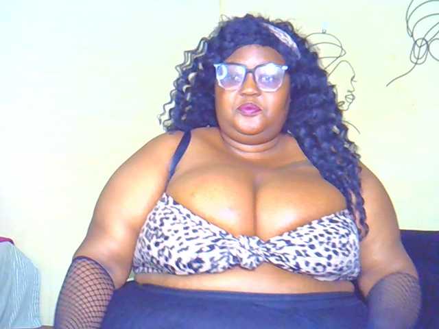 BellyGoddess, live now on BongaCams