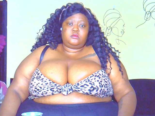 BellyGoddess live cam on BongaCams