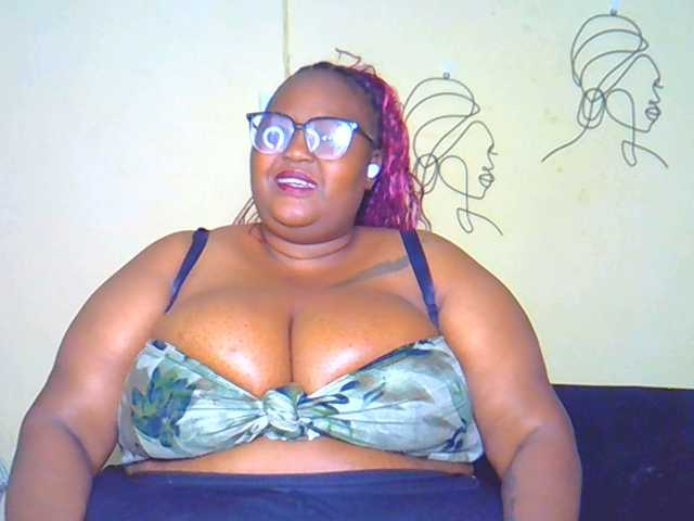 BellyGoddess live cam preview