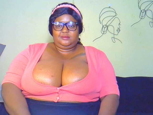 BellyGoddess's BongaCams show and profile
