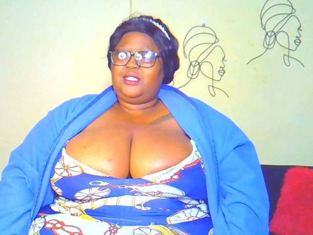 BellyGoddess live cam on BongaCams