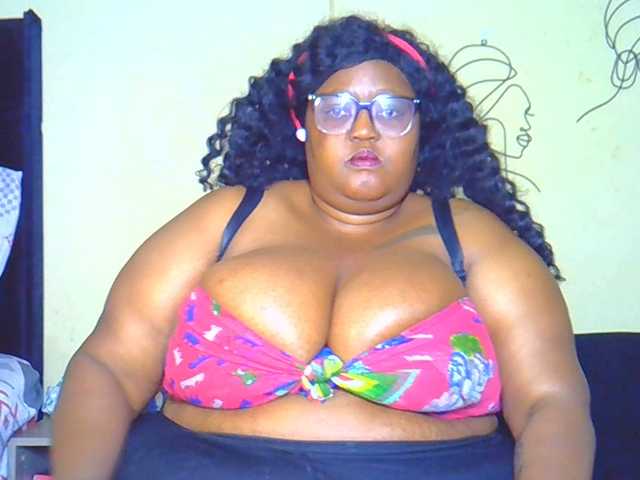 BellyGoddess live cam on BongaCams