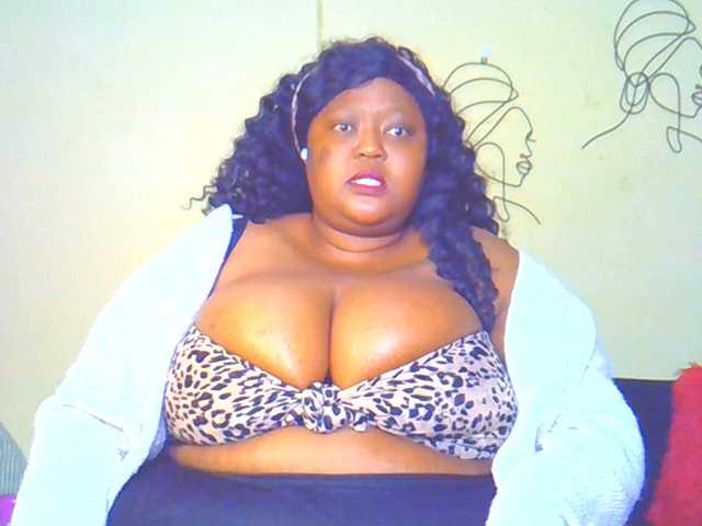 BellyGoddess live cam on BongaCams