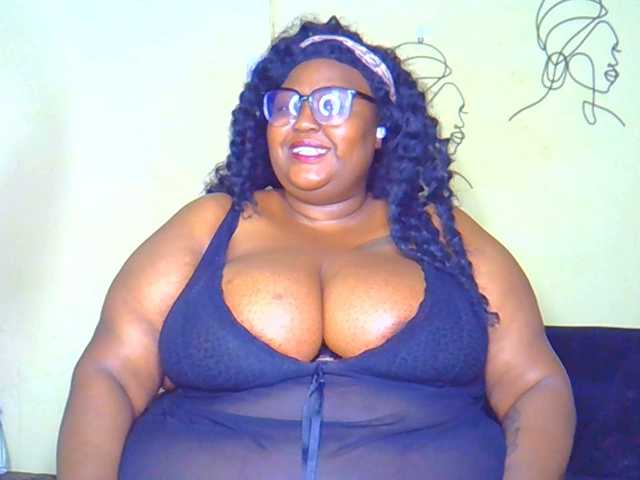 BellyGoddess, live now on BongaCams