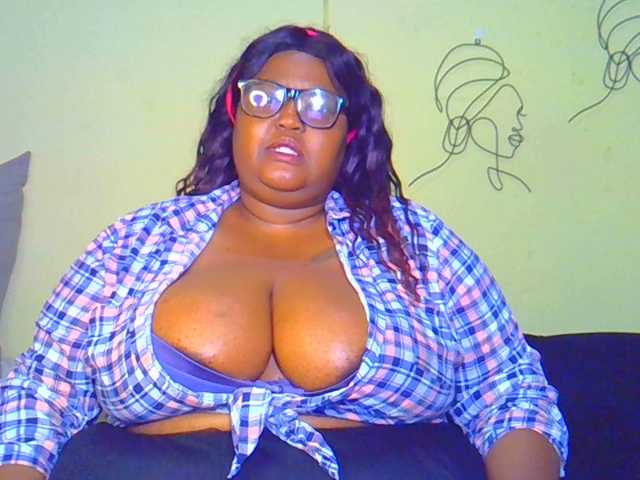 BellyGoddess's BongaCams show and profile