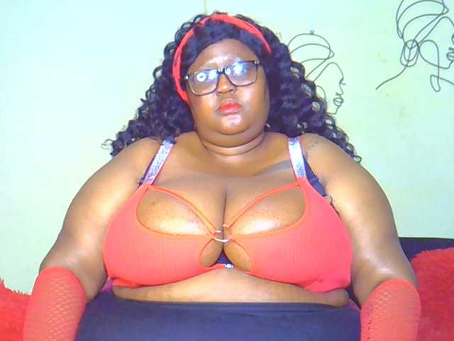 BellyGoddess live cam on BongaCams