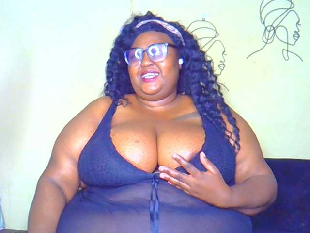 BellyGoddess, live now on BongaCams