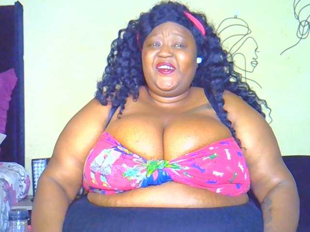 BellyGoddess live cam on BongaCams