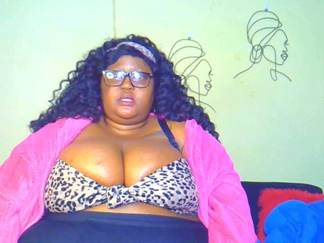 BellyGoddess live cam on BongaCams