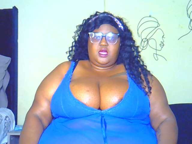 BellyGoddess live cam on BongaCams
