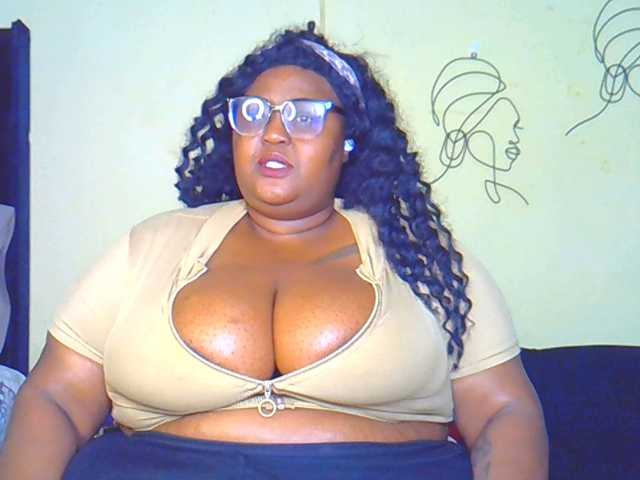 BellyGoddess live cam preview