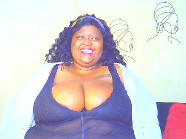 BellyGoddess live cam on BongaCams