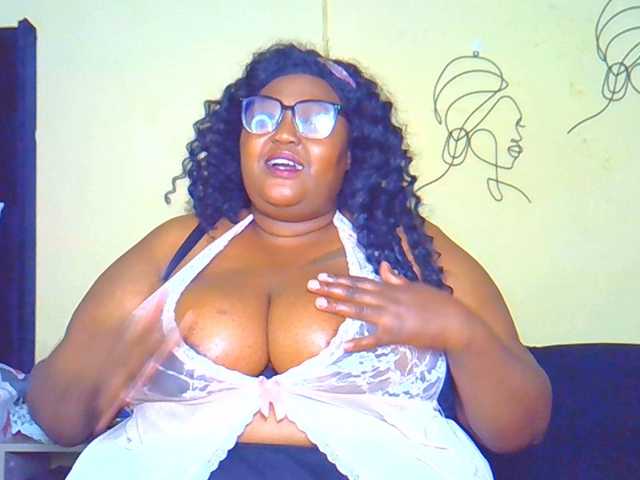 BellyGoddess live cam preview