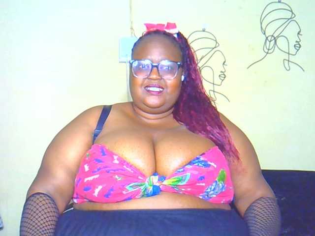 BellyGoddess live cam