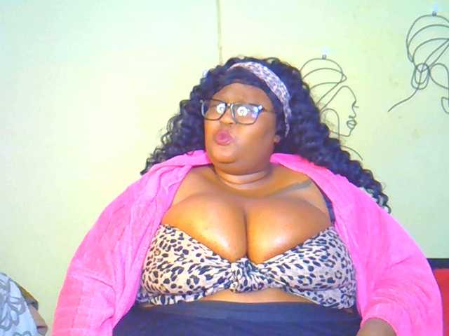 BellyGoddess live webcam show