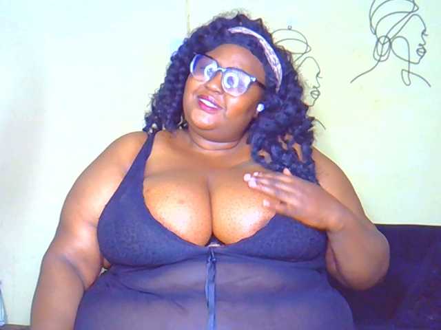 BellyGoddess, live now on BongaCams