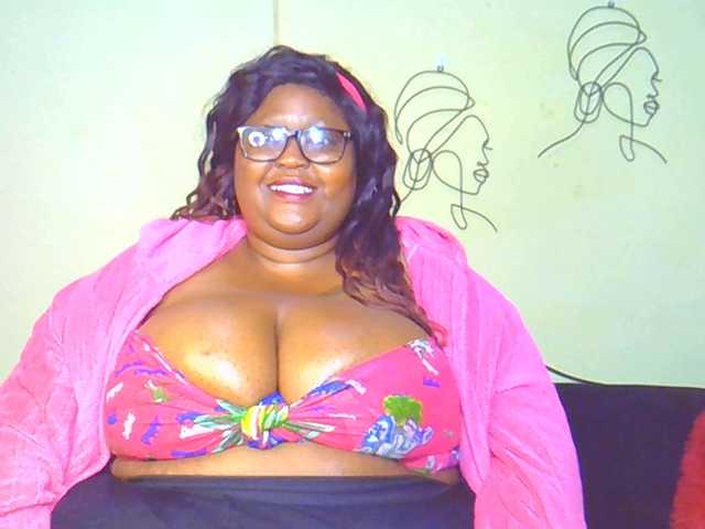 BellyGoddess live cam on BongaCams