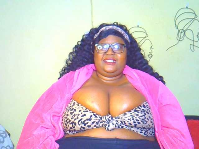 BellyGoddess live cam on BongaCams