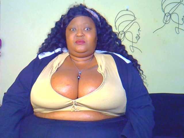 BellyGoddess live cam on BongaCams