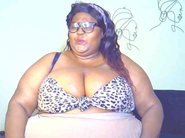 BellyGoddess webcam