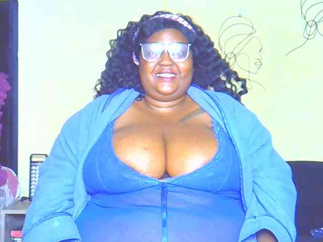 BellyGoddess webcam