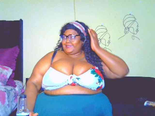 BellyGoddess webcam