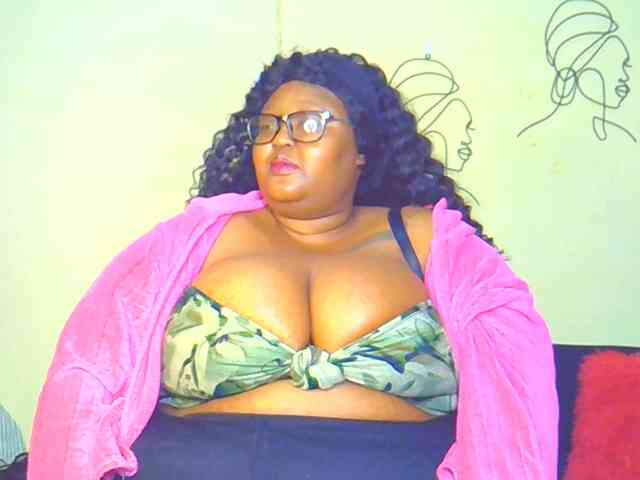 BellyGoddess webcam