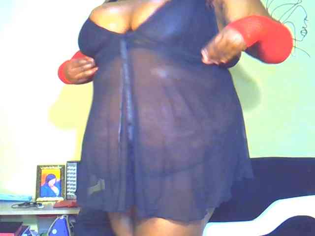 BellyGoddess webcam