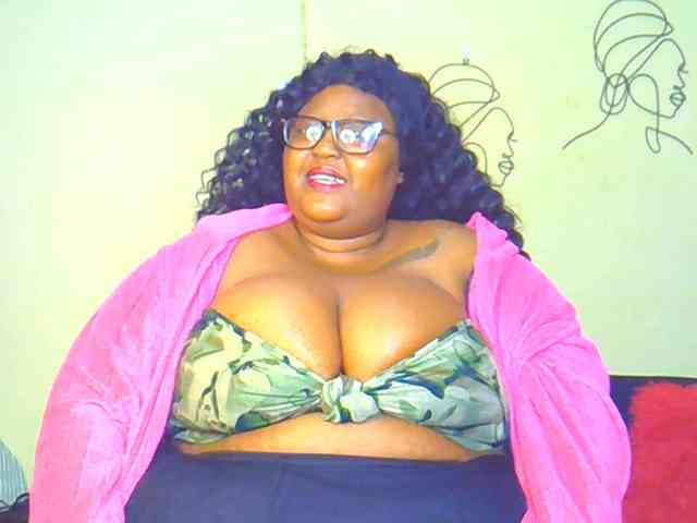 BellyGoddess webcam