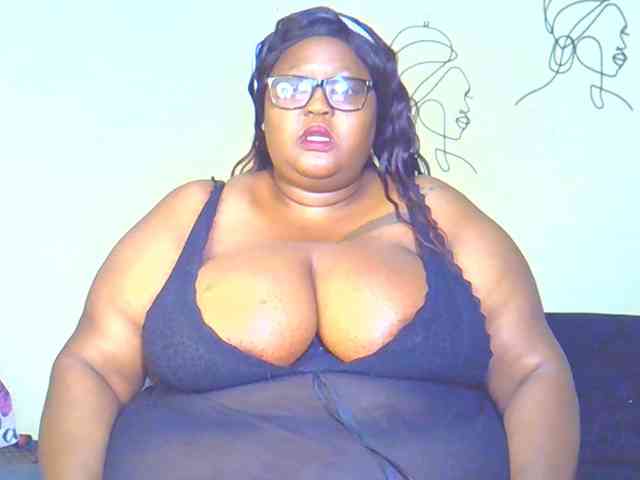 BellyGoddess webcam