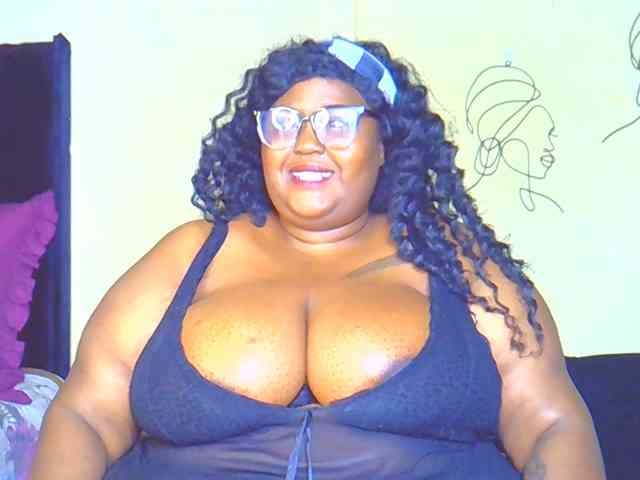 BellyGoddess webcam
