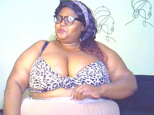 BellyGoddess webcam