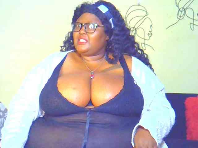 BellyGoddess webcam